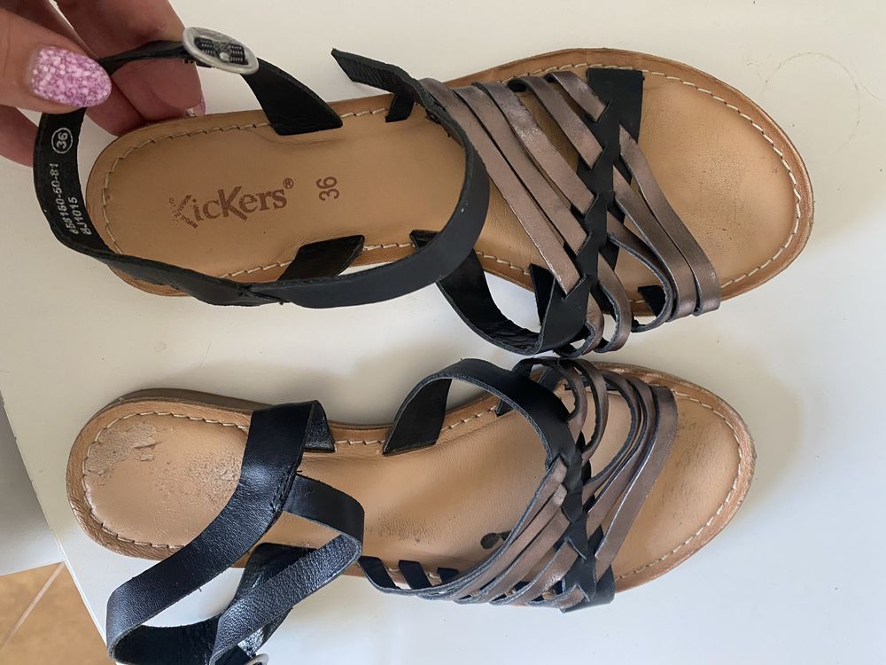 Sandalki Kickers r