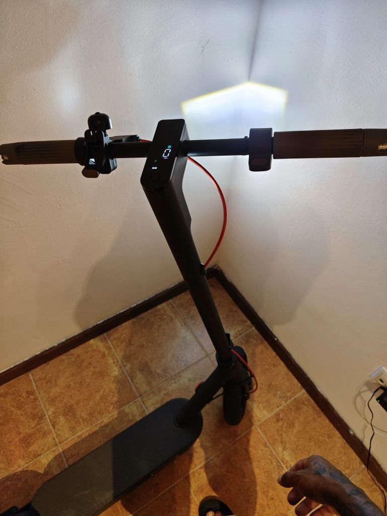 Trotinete Xiaomi mi scooter 4 pro gen2