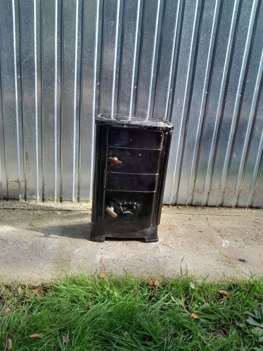 Piec żeliwny na drewno