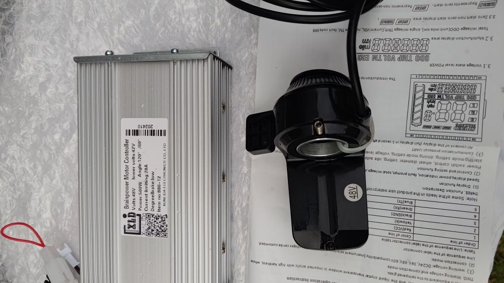 Sterownik+wyświetlacz z manetką 24V36V48V52V60V 500W-1200W 28A Nowe