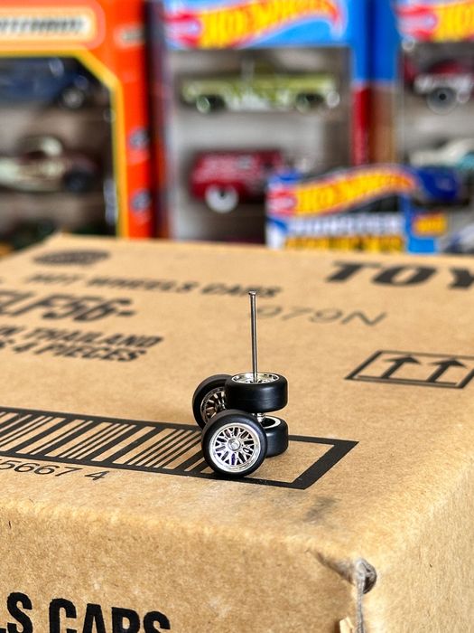 rodas borracha diecast hot wheels matchbox majorette Mattel set 1/64