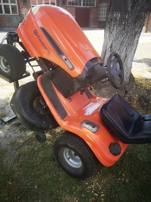 Podnośnik do kosiarki