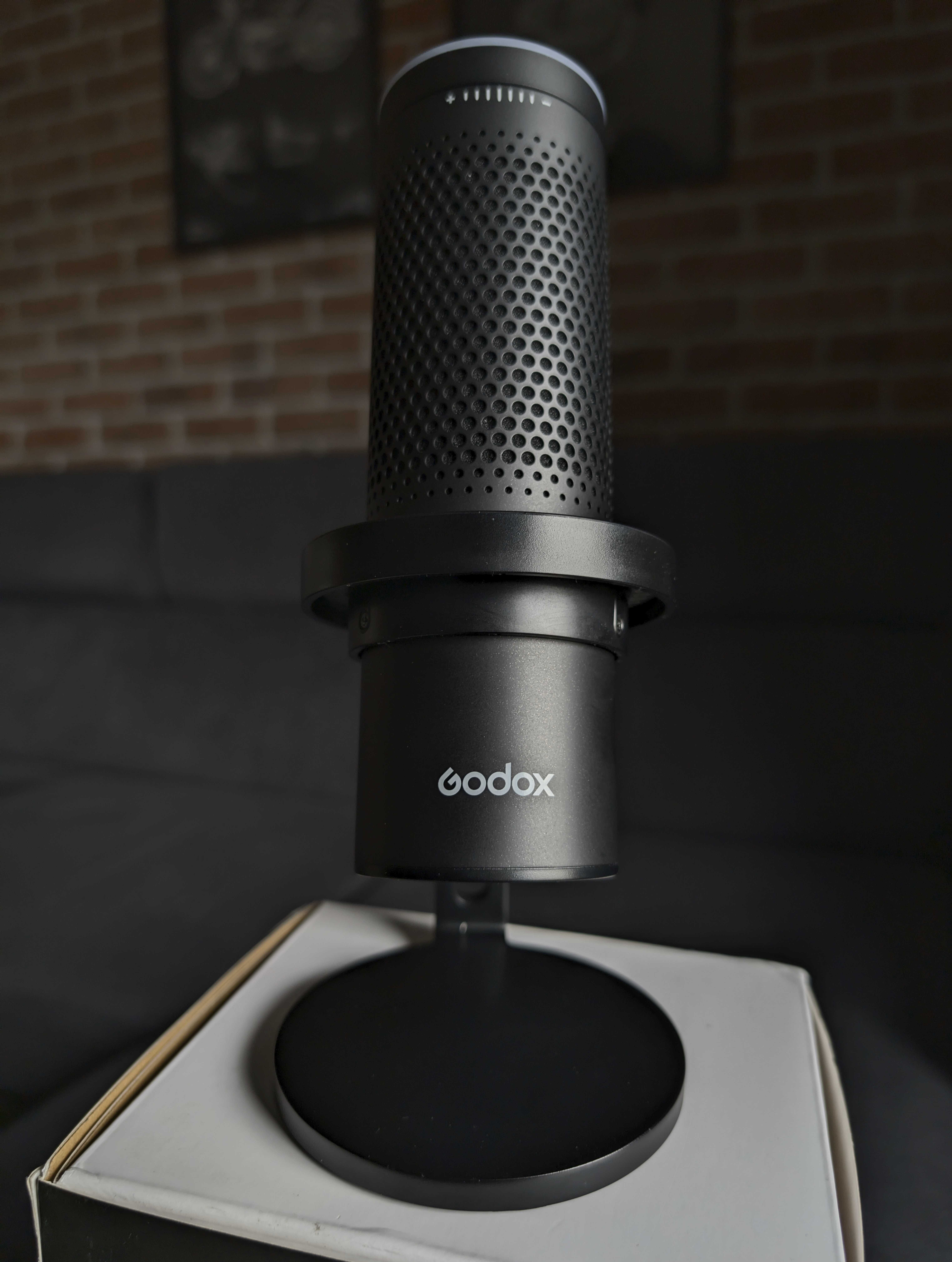 Godox EM68G Mikrofon USB E-Sport Streaming RGB Regulacja Wzmocnienia
