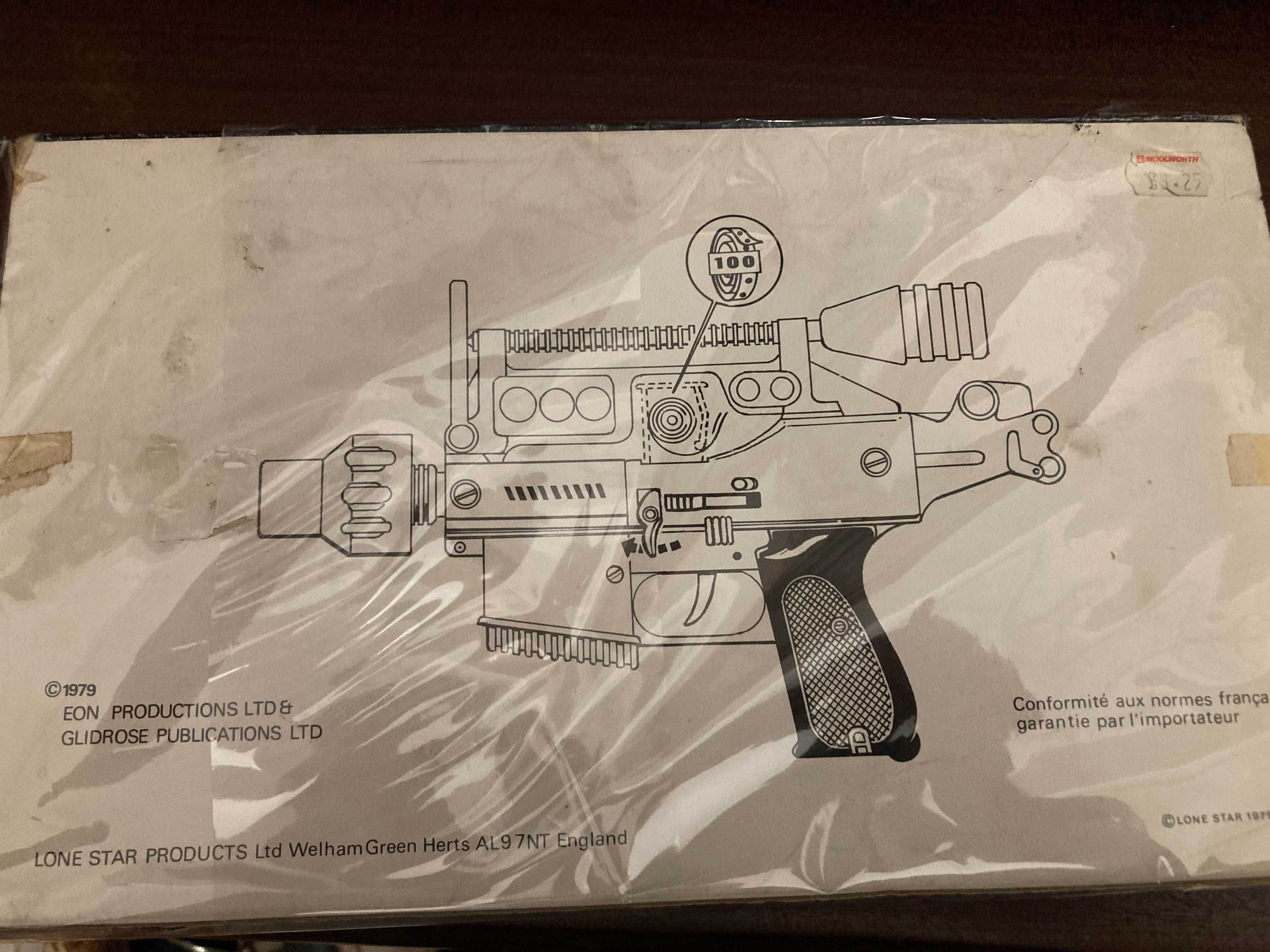 James Bond 007 - Moonraker - Space Gun - ainda na caixa