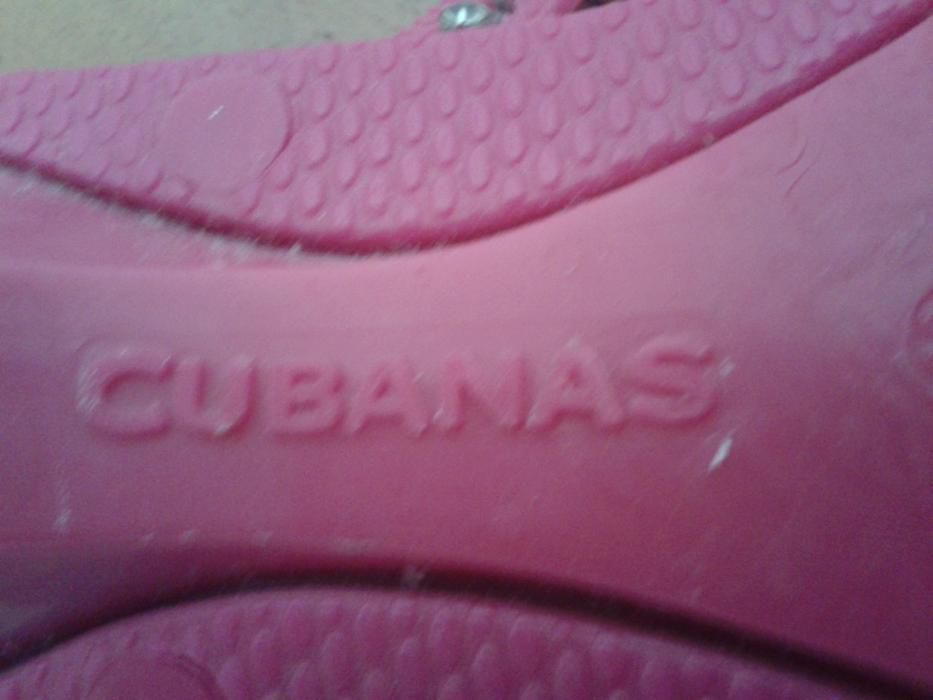 Vendo cubanas
