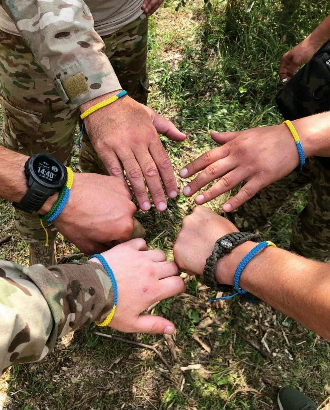 Патріотичні браслети жовто-блакитні