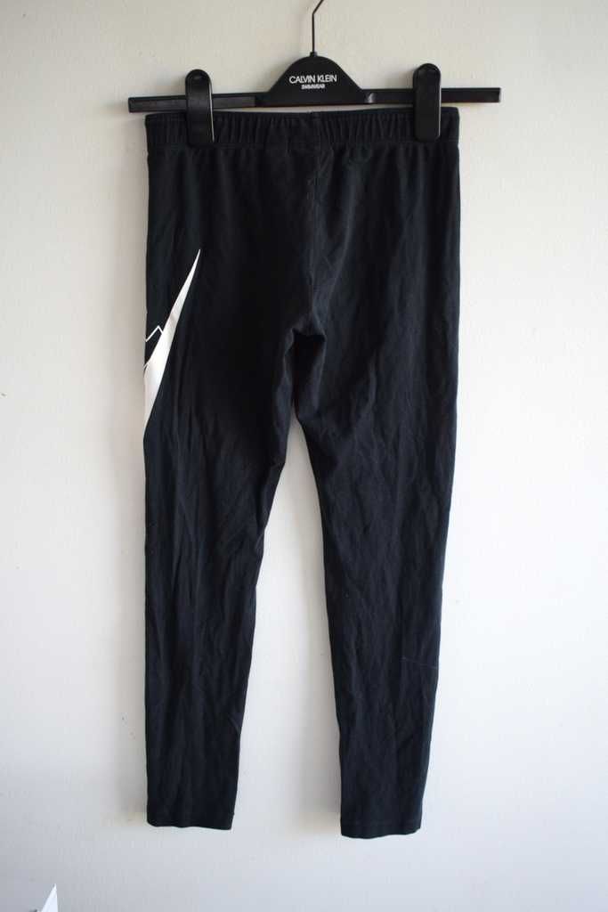 Nike legginsy czarne 146 - 152 r. 11 - 12
