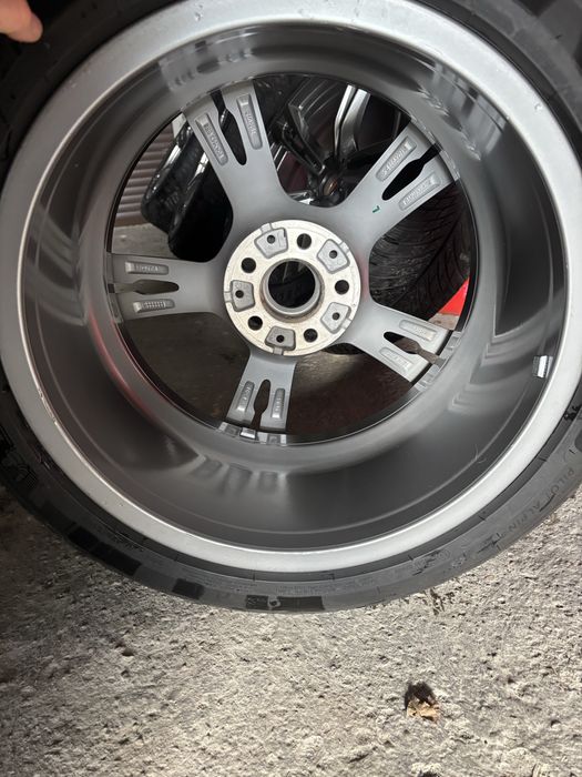 Felgi 19’’ 9,5’’ szerokie et26 zimowe michelin ,przebieg 1000km