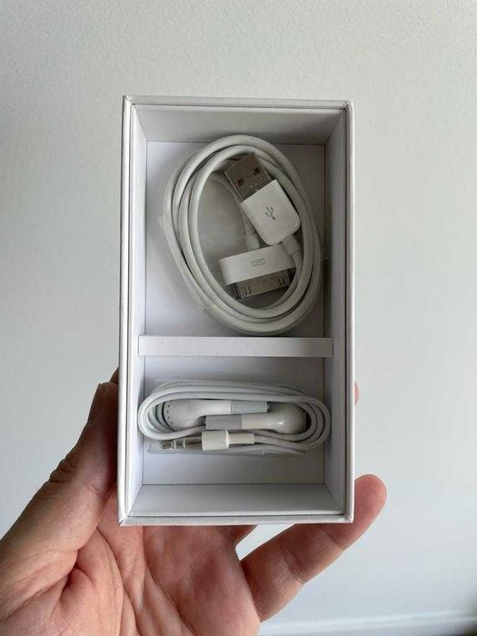 Telemóvel iPhone 4S 16GB