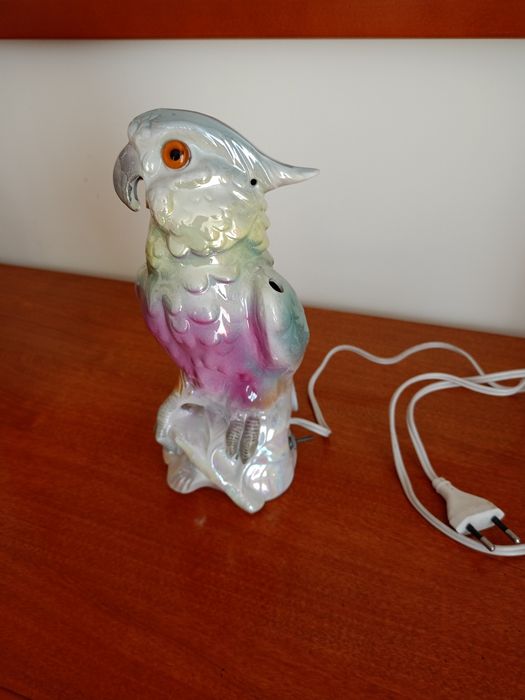 Piękna  porcelanowa lampka nocna- zapachowa