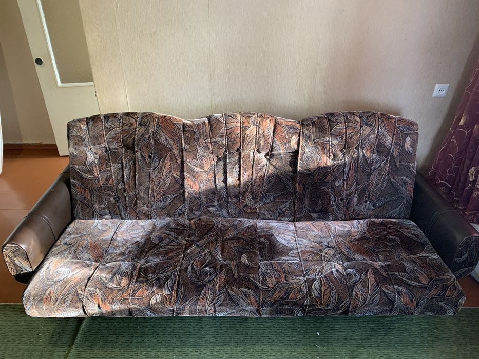 Диван книжка б/у 180см