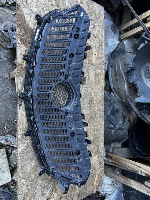 Решетка радиатора Buick encore 2017 - оригинал.