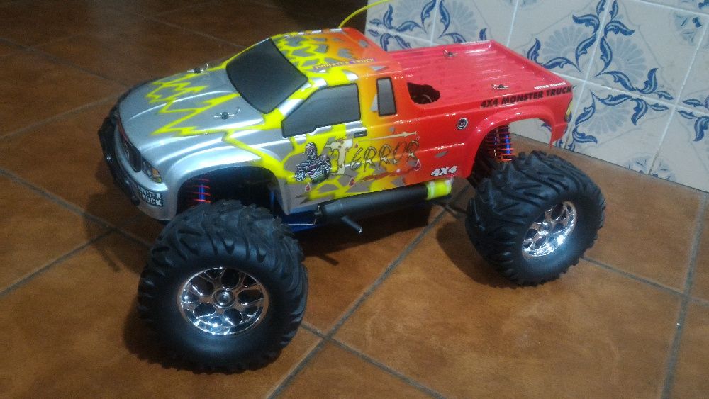 Monster Truck 1/8 Radiomodelismo (NOVO)