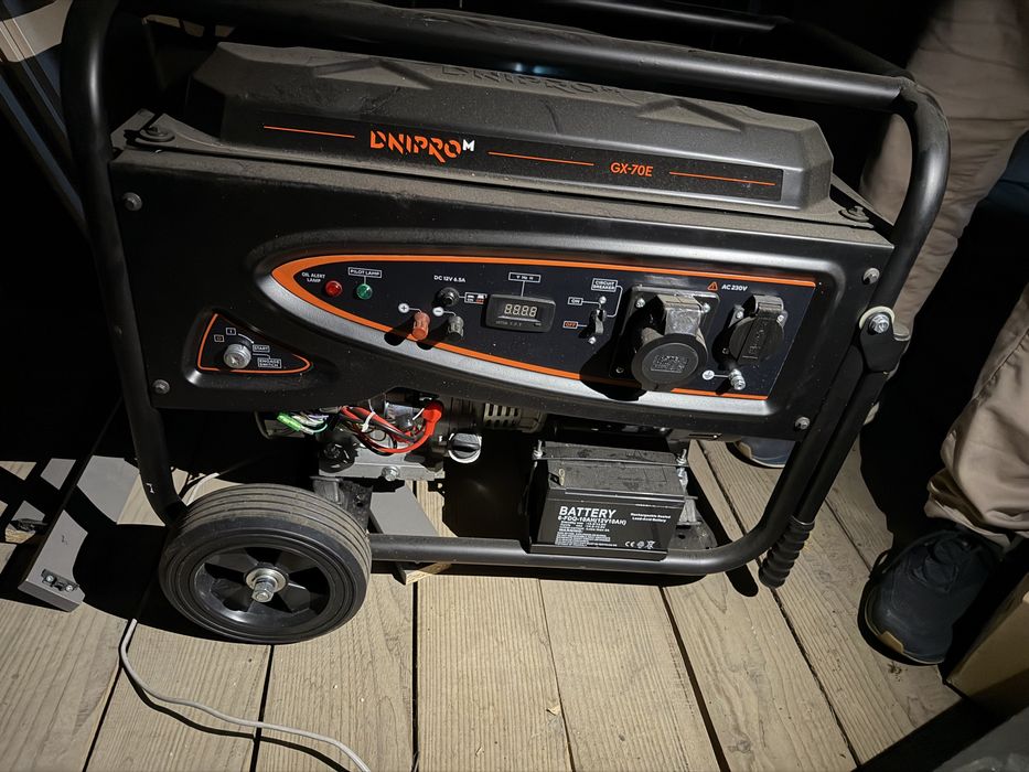 Бензиновый генератор dnipro m gx 70e