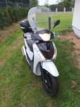 Skuter Honda sh 125i z 2011 roku 16 tyś km kufer