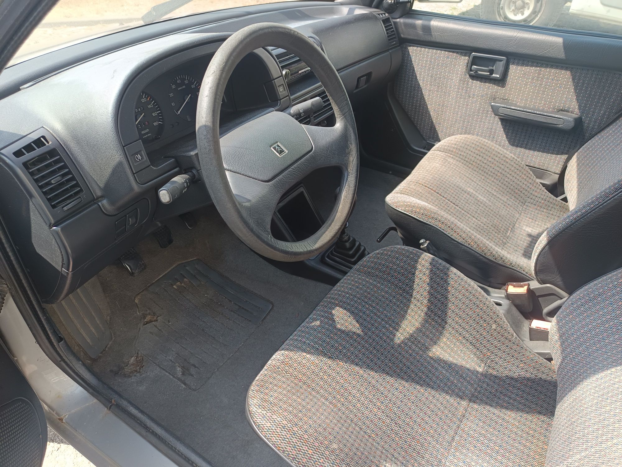 Citroen AX 1.1i gasolina