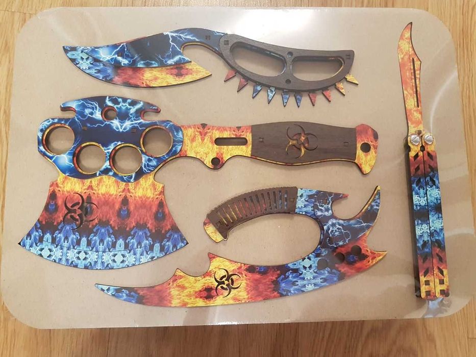 Набор игрушечных ножей "Топор". 440 гривень.