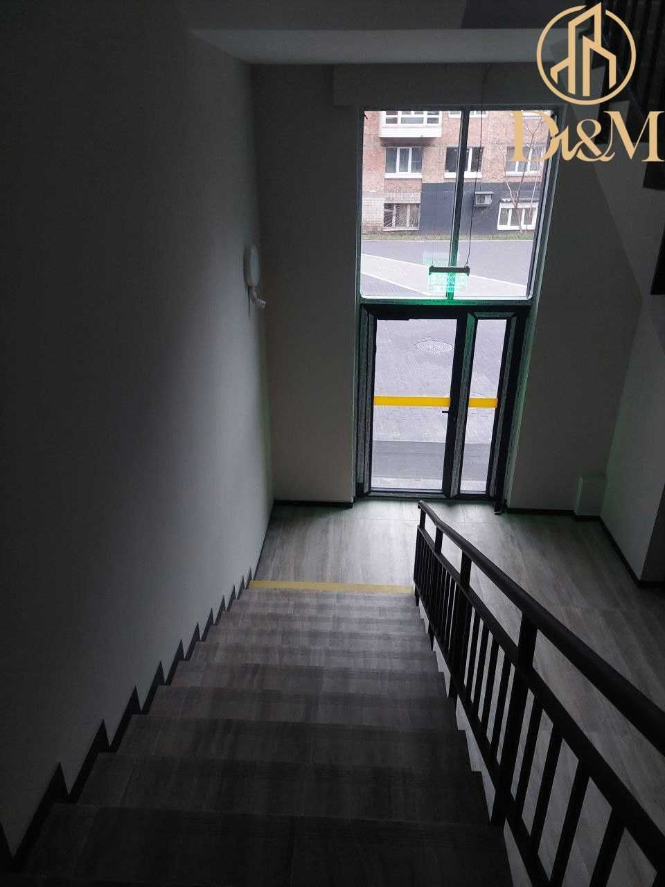 БЕЗ % Оренда Комерційного Приміщення - 71.3 м² , в TRIIINITY.