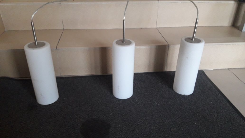 Lampy pokojowe białe