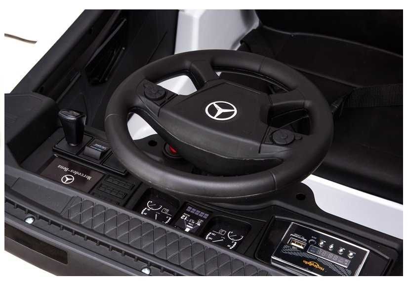 Mercedes Actros Niebieski na akumulator 4x4 lakier