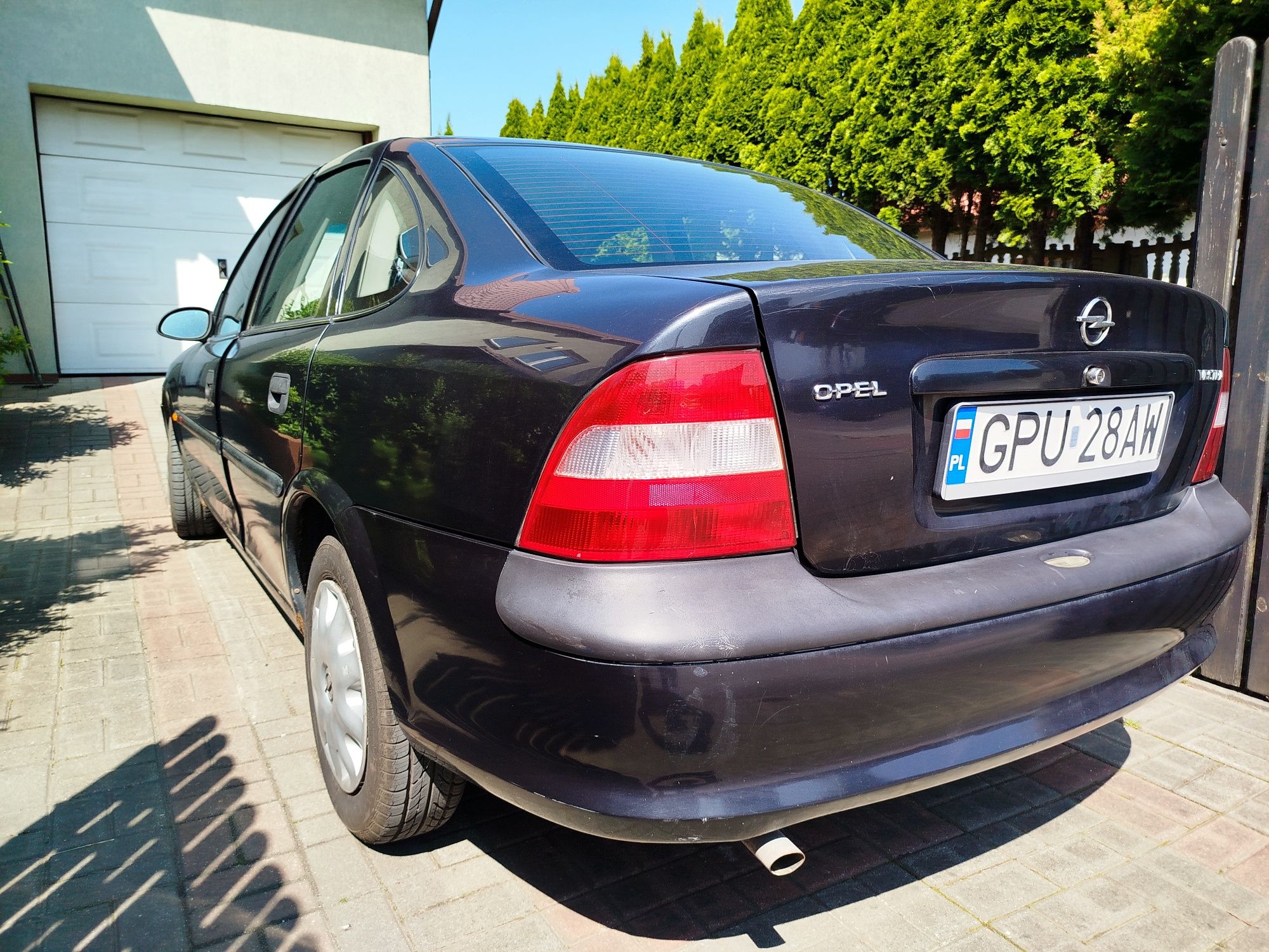 Sprzedam Opel Vectra B 1.6 benzyna przebieg 115t km