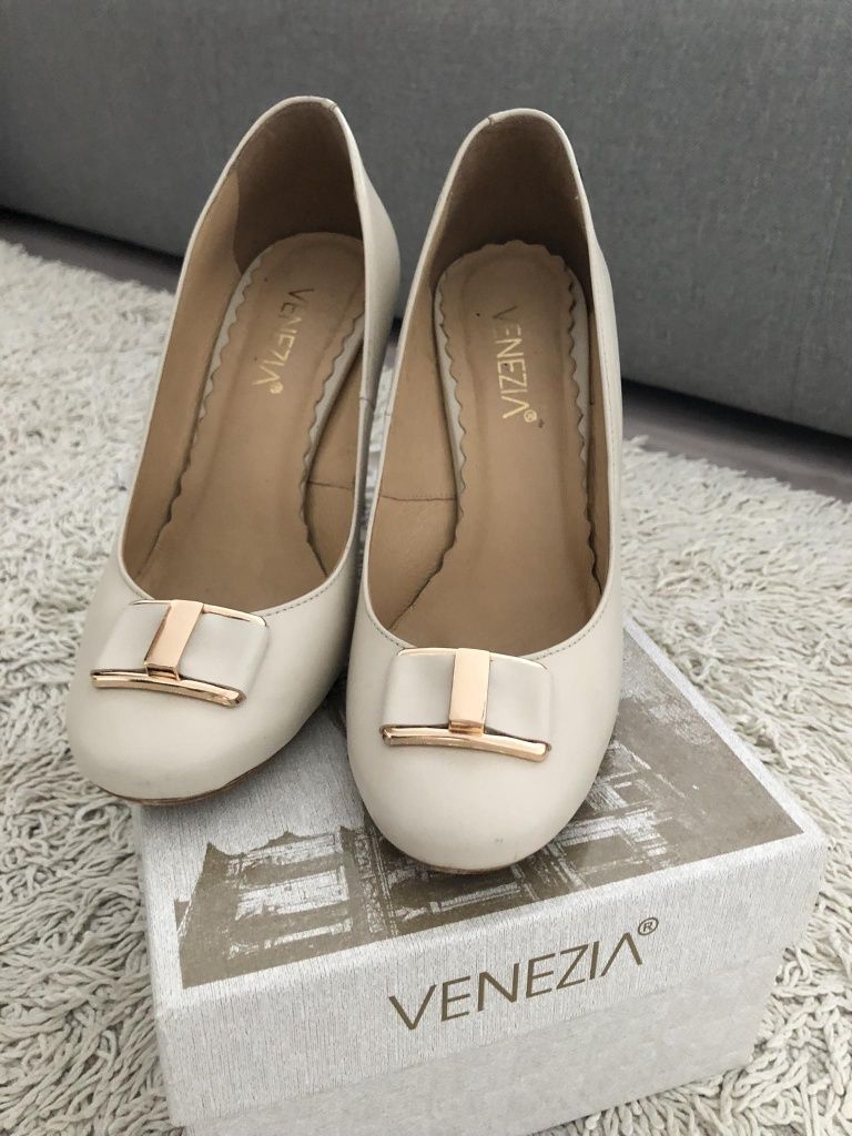 Buty Venezia rozmiar 39