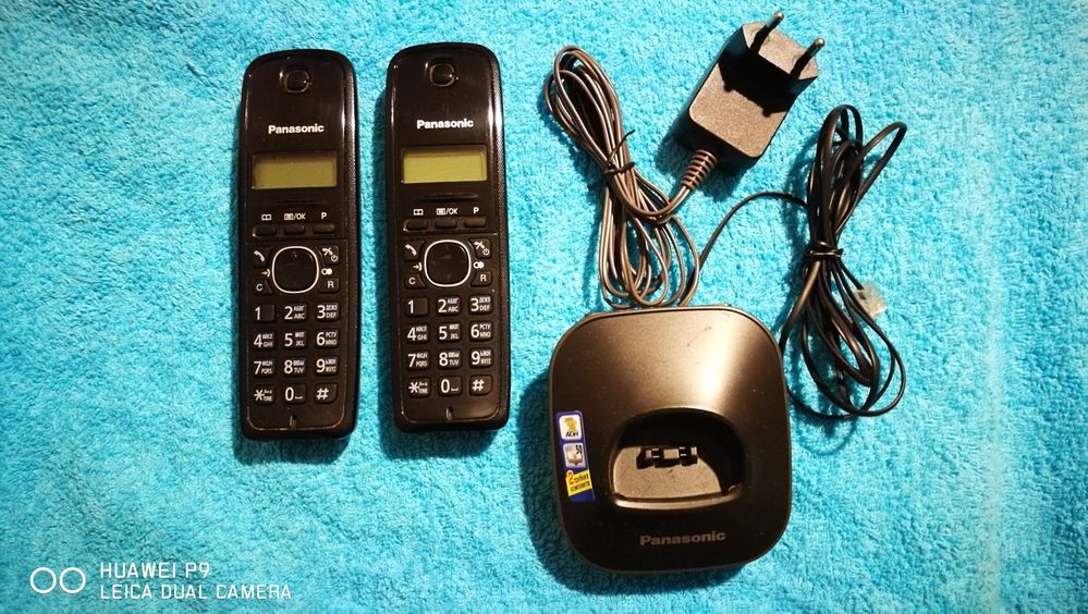 Радиотелефон пара Panasonic KX-TG1612UA