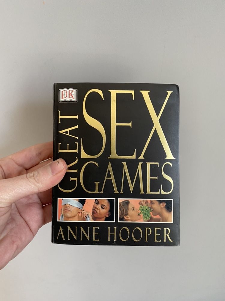книга на подарок sex games anne hooper
