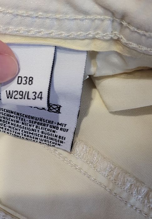 Nowe kremowe spodnie damskie jeansowe dżinsowe bawełna rozm.W29L34
