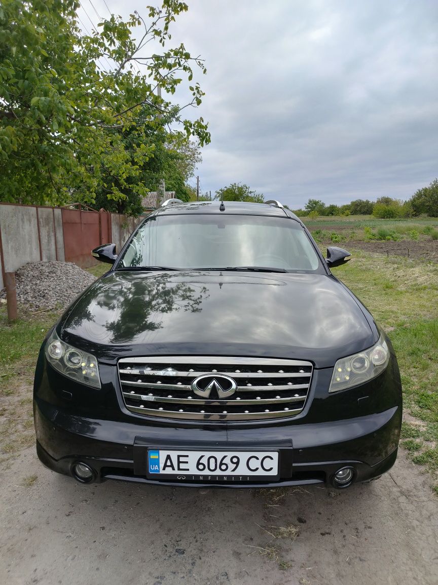 Infinity FX45 v8 sport 2008