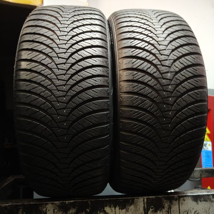 245/45/19 XL Sprzedam parę opon całorocznych Falken