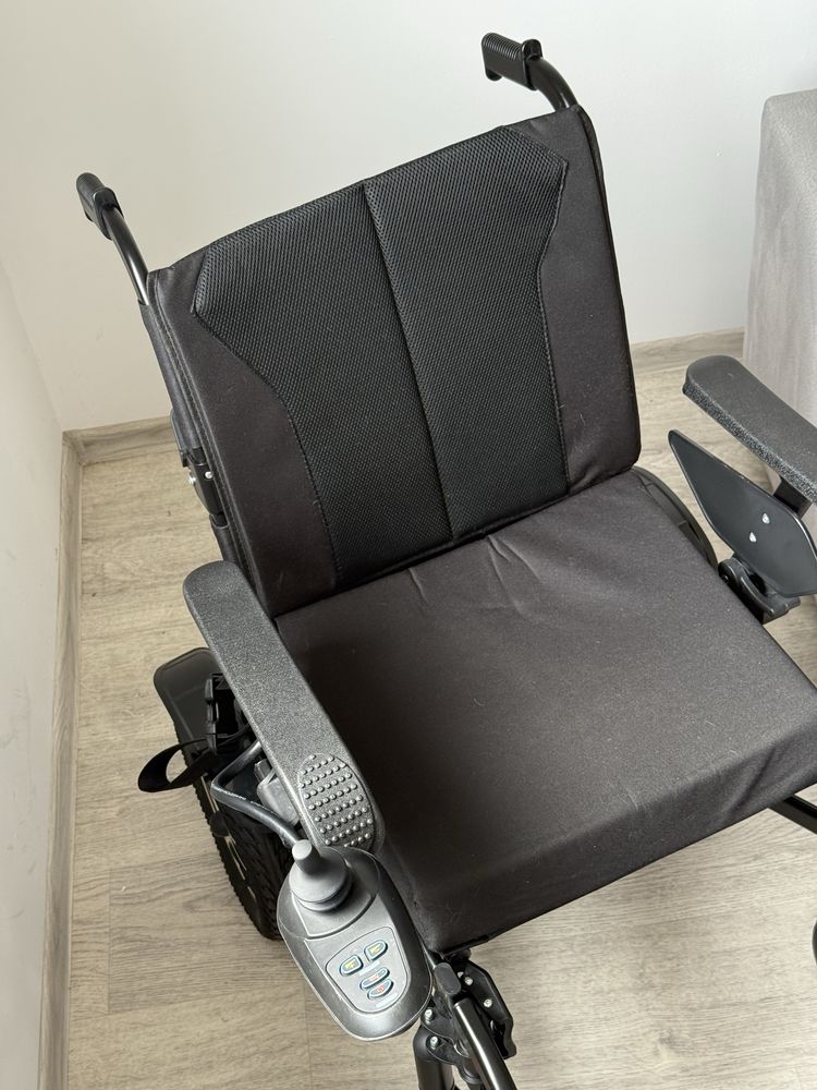 Wózek elektryczny ViteaCare CROSS SMART W459