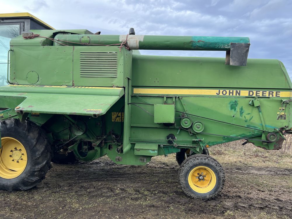 John Deere 1052 1984