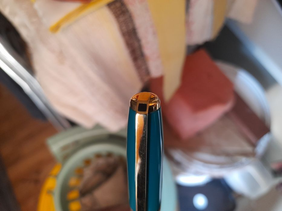 Caneta tinteiro STDupont Fidélio laca verde e ouro