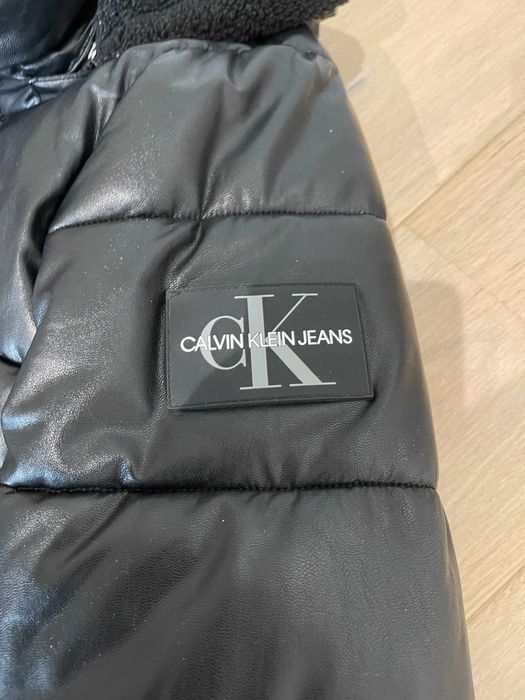 kurtka Calvin Klein zimowa z synteponem ze sztucznej skóry M