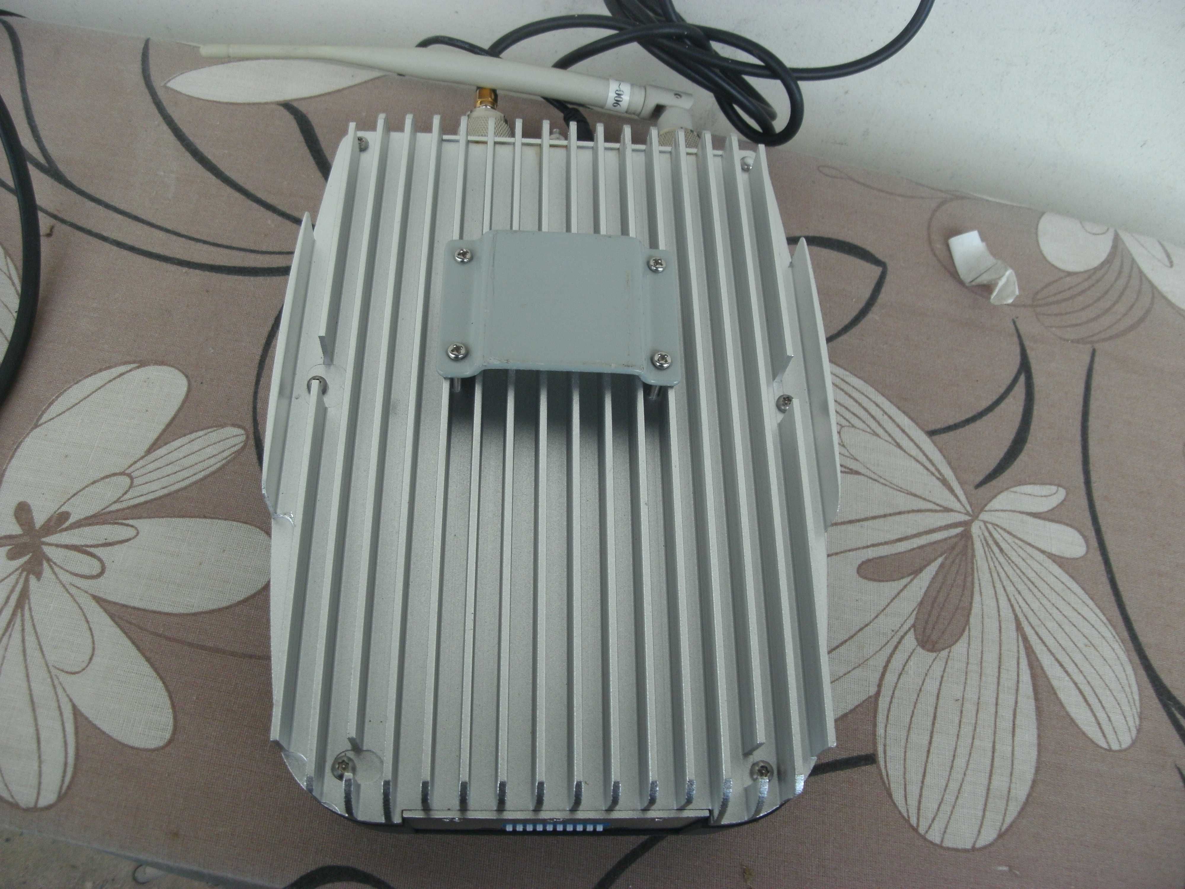Repeater Wzmacniacz sygnału GSM Signal 305