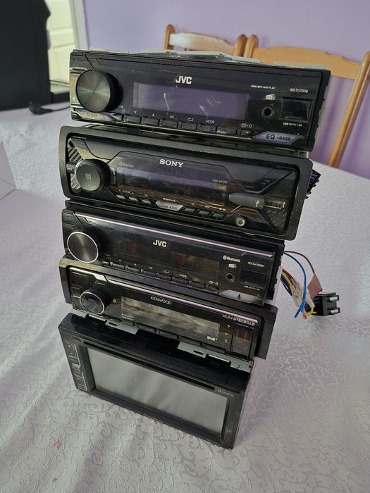 Магнітофони в автомобіль