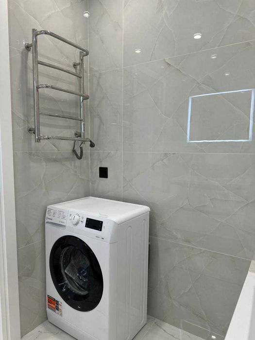 Продам квартиру з новим ремонтом