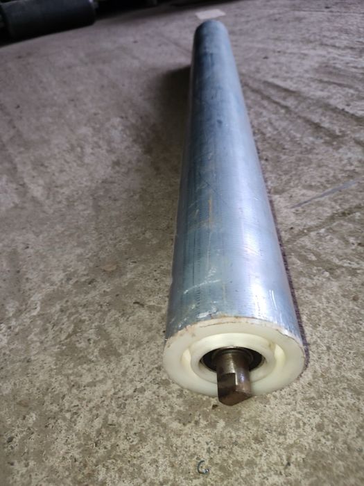 Ролики конвеєрні 89х890 оцинкований б/у