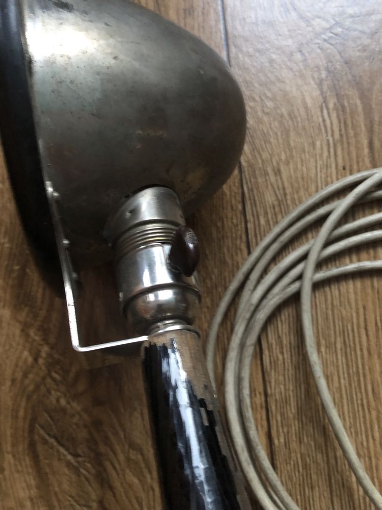 Lampa przemysłowa z PRL-u