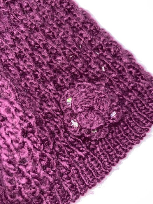 В’язана шапка для дівчинки з квіткою