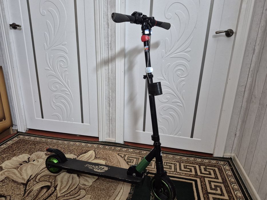 Електросамокат Motus дитячий-підлітковийй