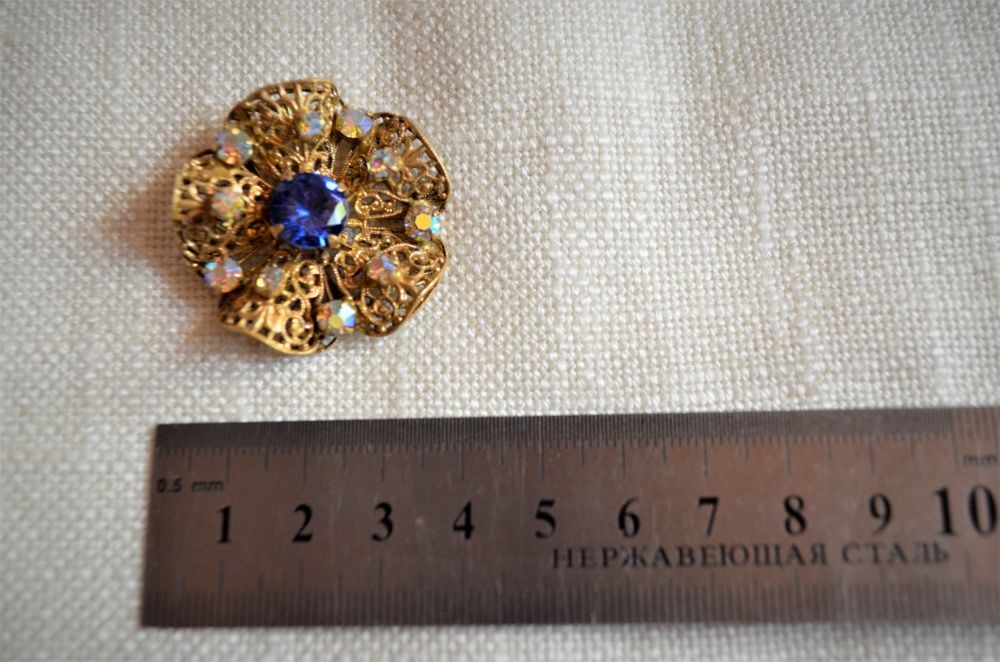 Брошь ЧССР - СССР Ажурный цветок в росе Крупная Как новая