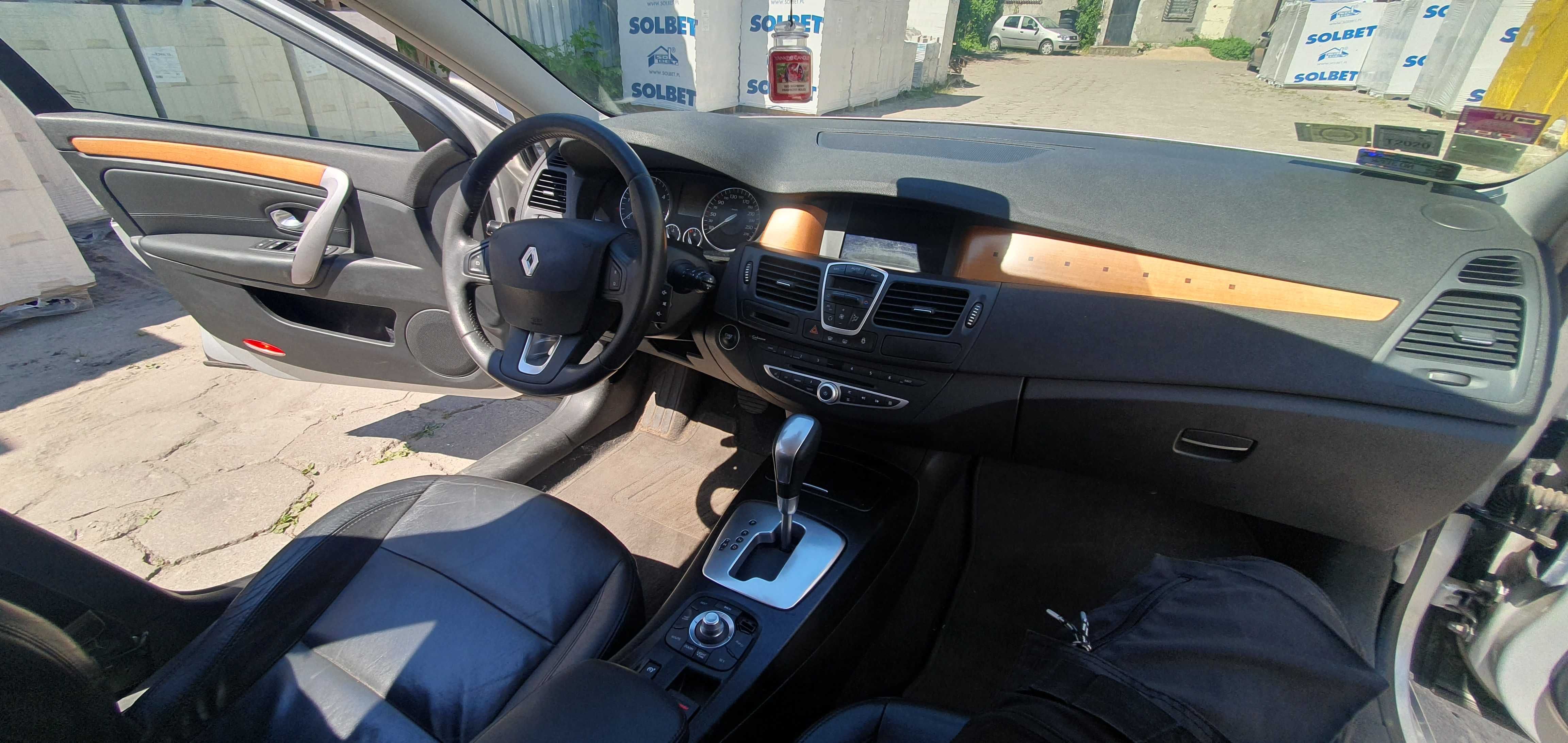 Renault Laguna 3 Initiale Paris Uszkodzona