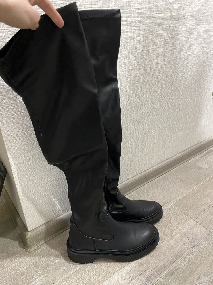 Чоботи Zara