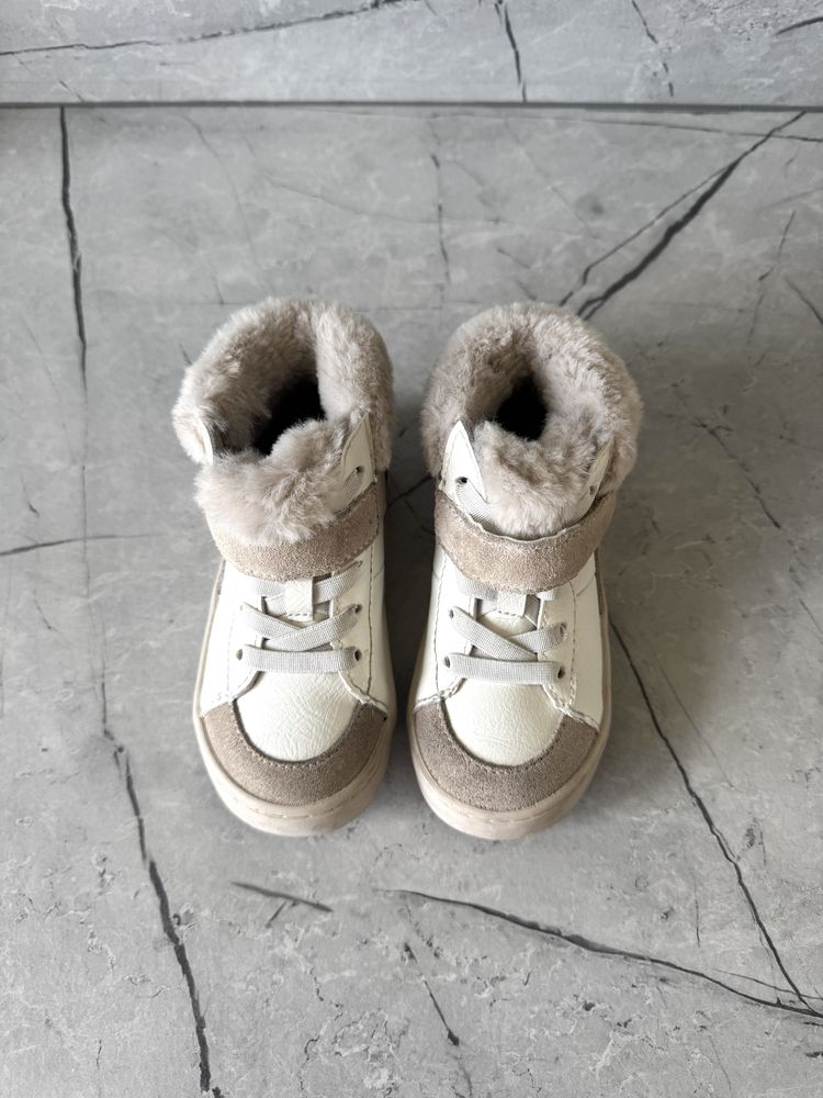 Демі хайтопи,ботінки zara 23р(15 см)