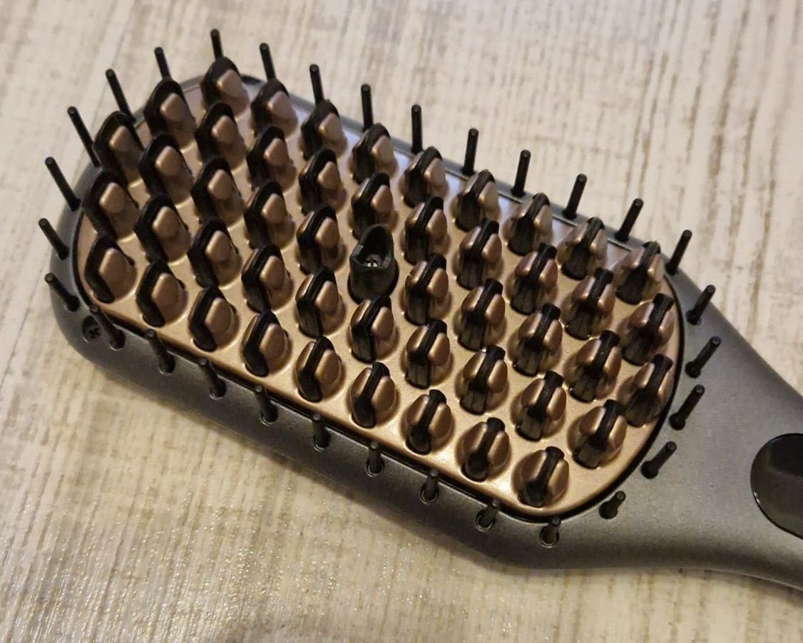 Szczotka prostująca włosy Remington CB7480 Keratin Protect