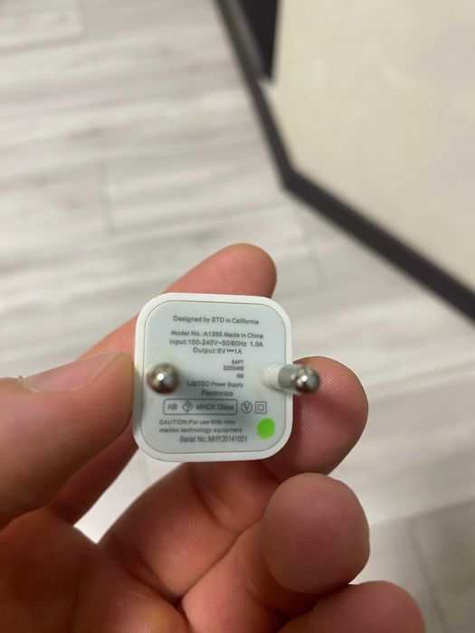 Блок питания 5v - 1A "Кубик". Для зарядки телефона и другого