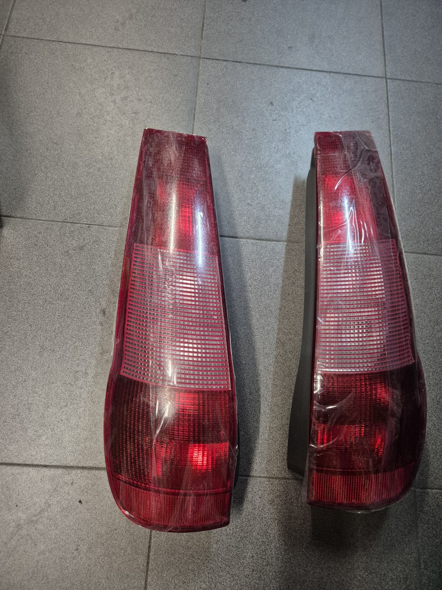 Farolins Trás novos Fiat Punto Mk1 1993