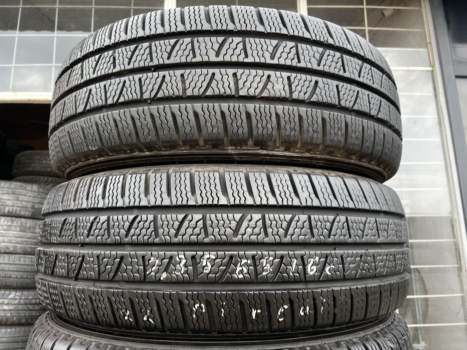 Шини 235/65/16с Pirelli 22 рік; Комплект Зима; Резина R16 цешка склад